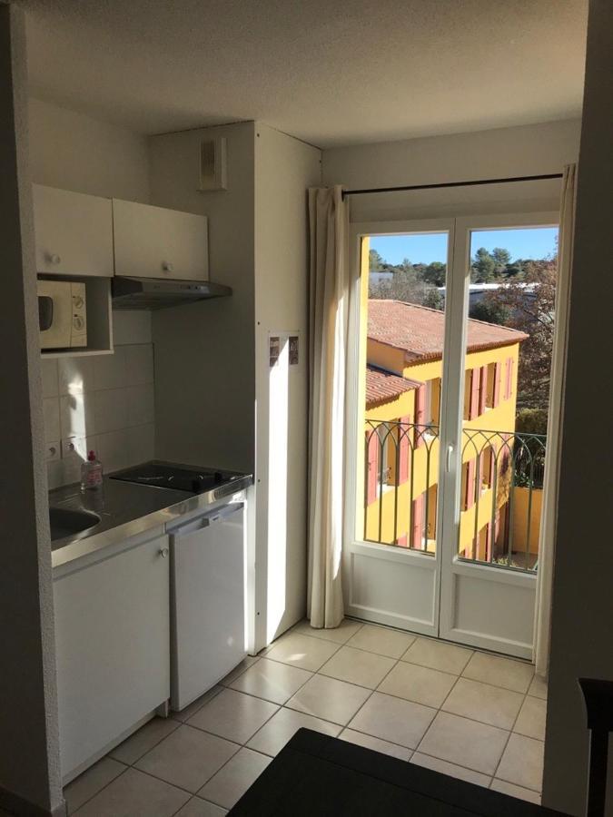 Resid'Artel Cadarache - Iter Hotel Saint-Paul-lès-Durance Eksteriør billede